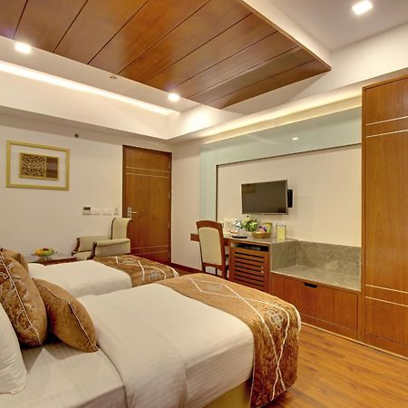 Hotel Swaran Palace Delhi (National Capital Territory of India) Exterior foto