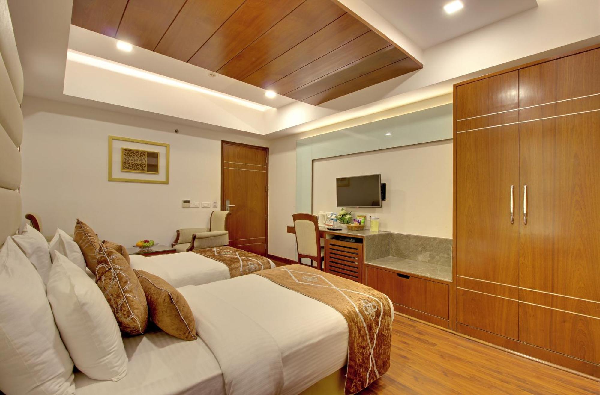 Hotel Swaran Palace Delhi (National Capital Territory of India) Exterior foto
