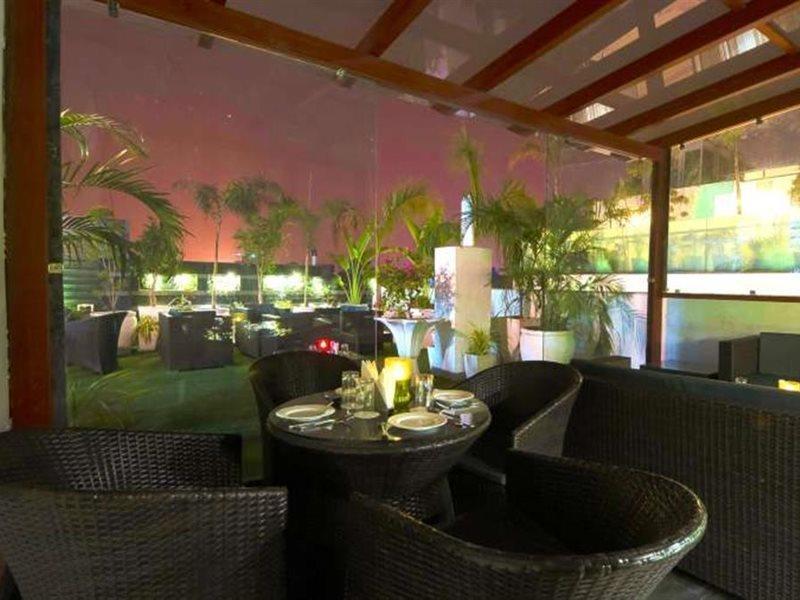 Hotel Swaran Palace Delhi (National Capital Territory of India) Exterior foto