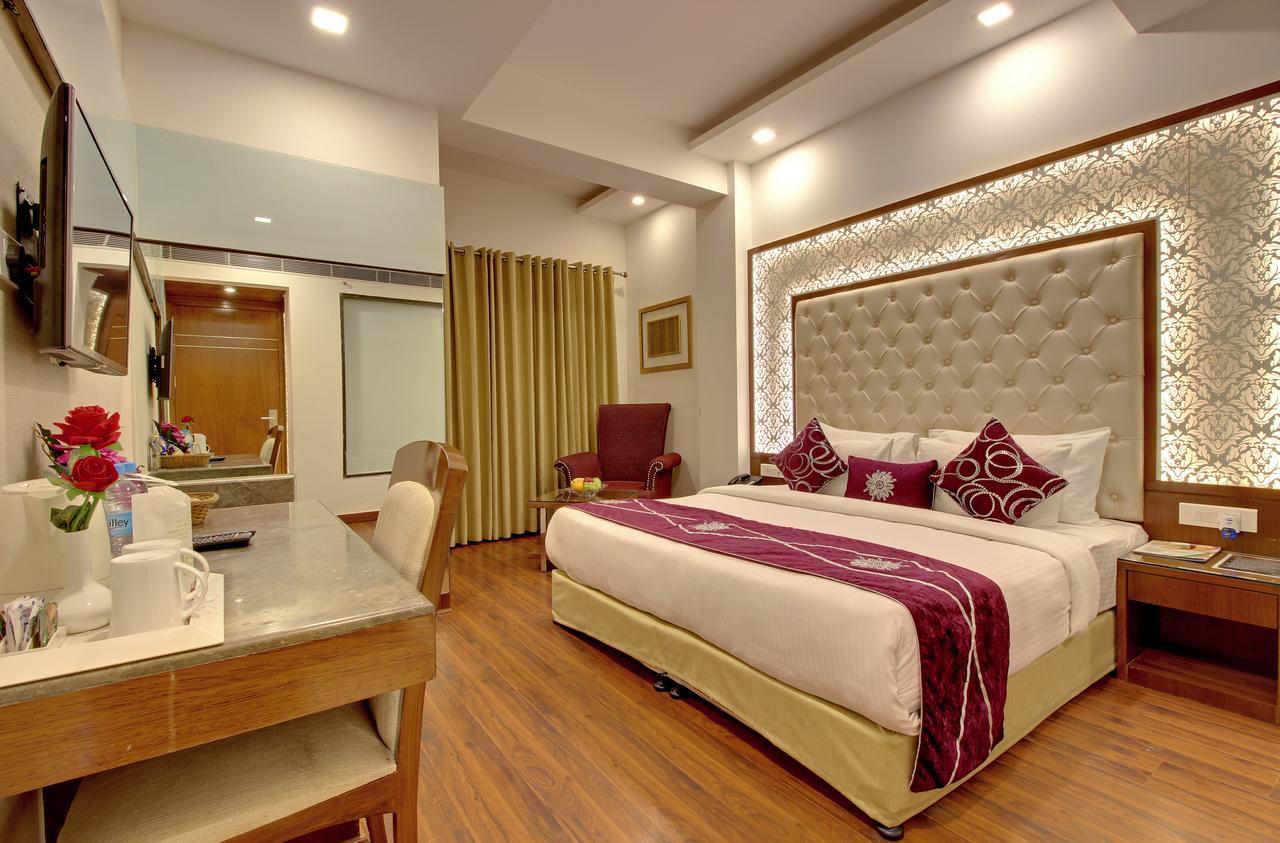 Hotel Swaran Palace Delhi (National Capital Territory of India) Exterior foto